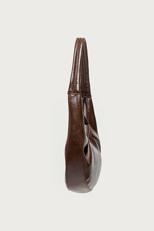 So Chic Faux Leather Shoulder Bag - Image 4