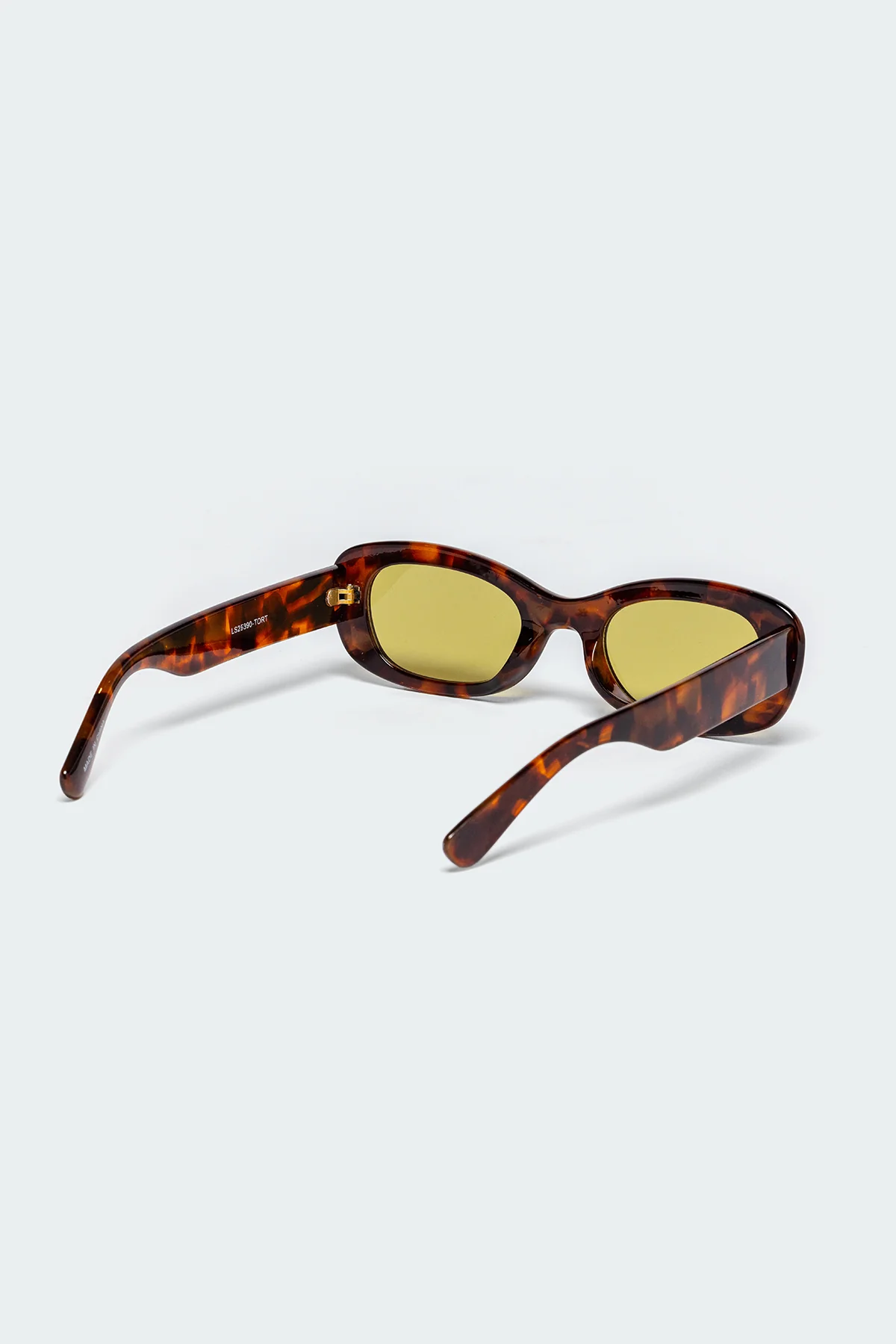Juna Square Sunglasses - Image 4