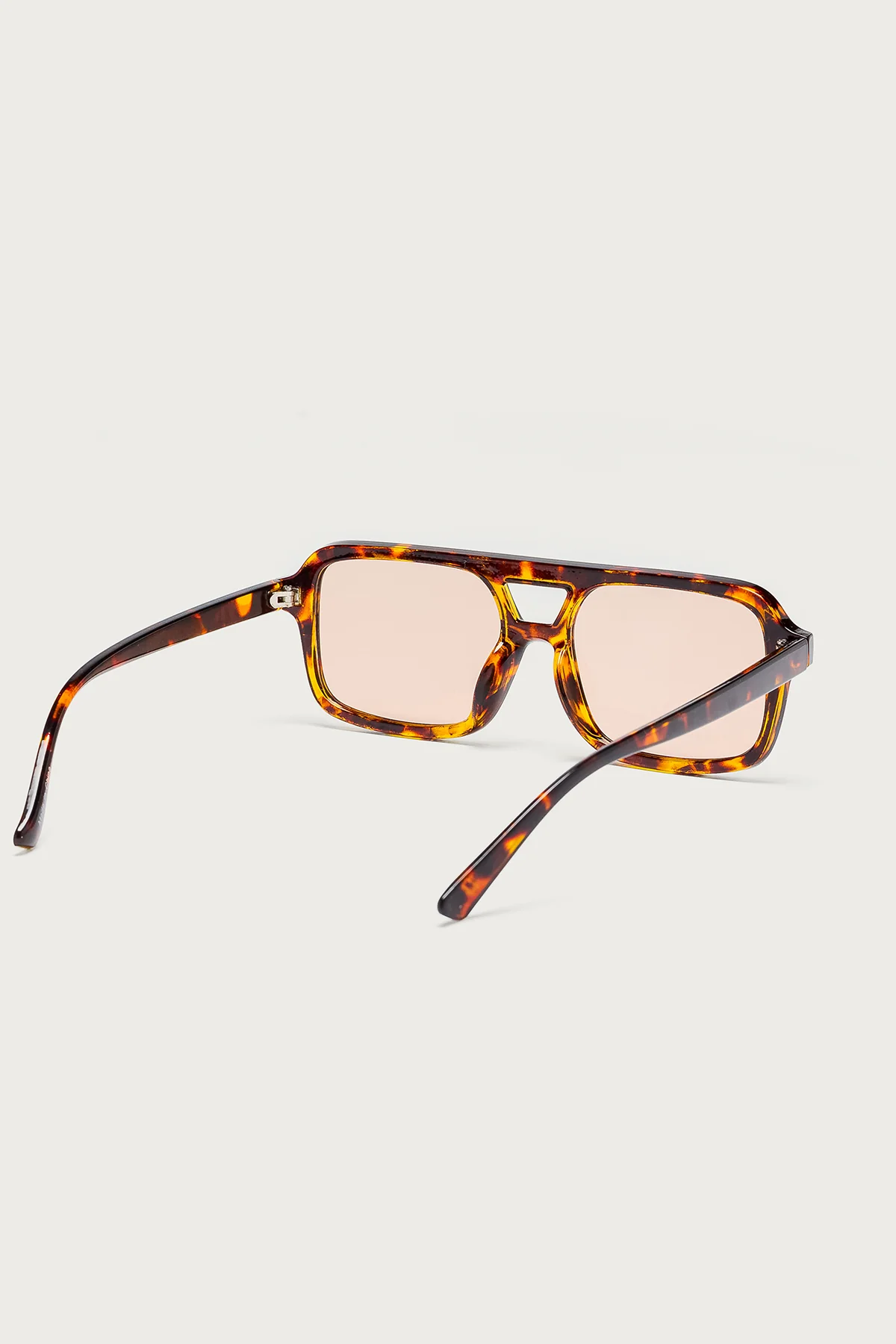 Gianni Square Sunglasses - Image 4