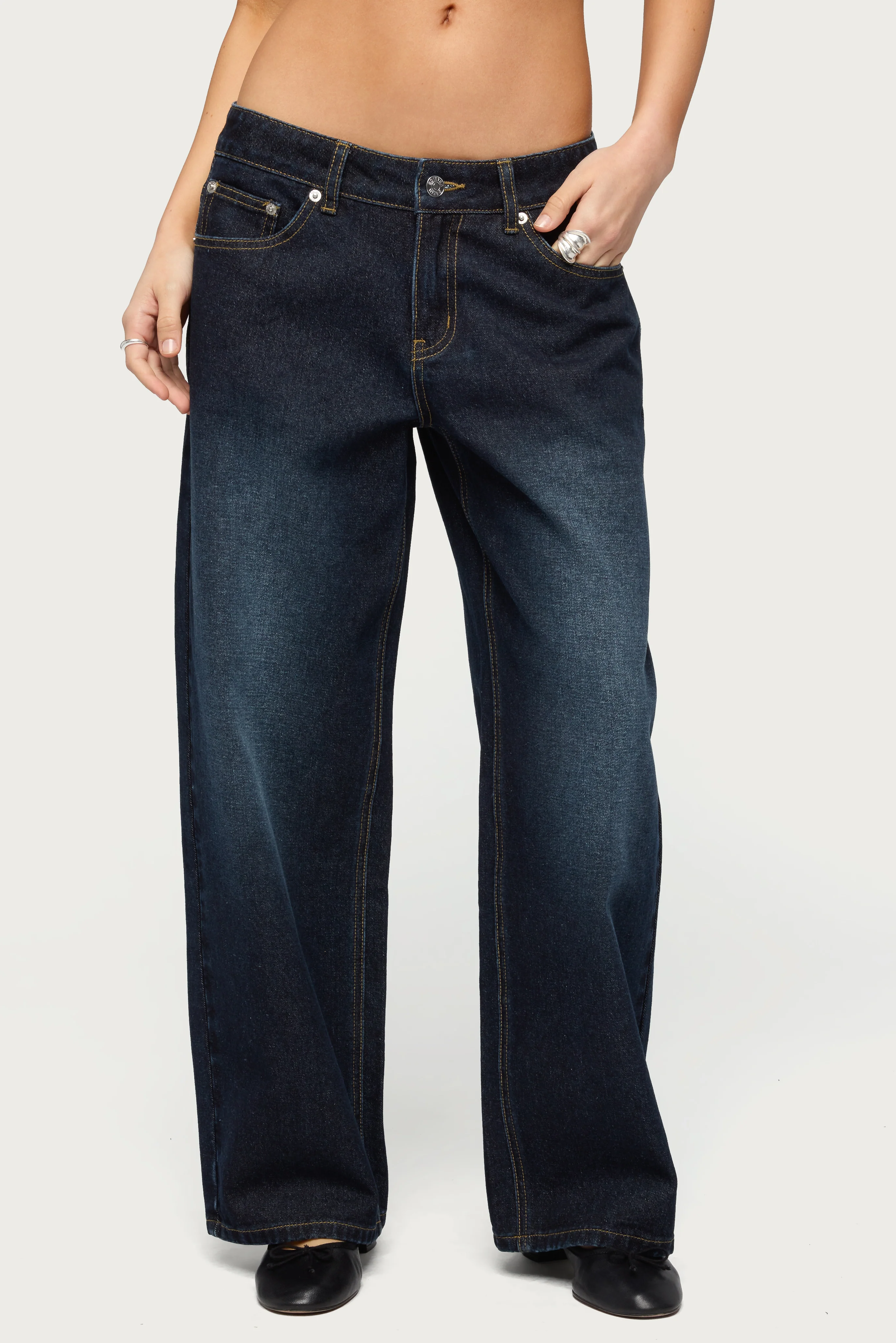Petite Raelynn Washed Low Rise Baggy Jeans - Image 2
