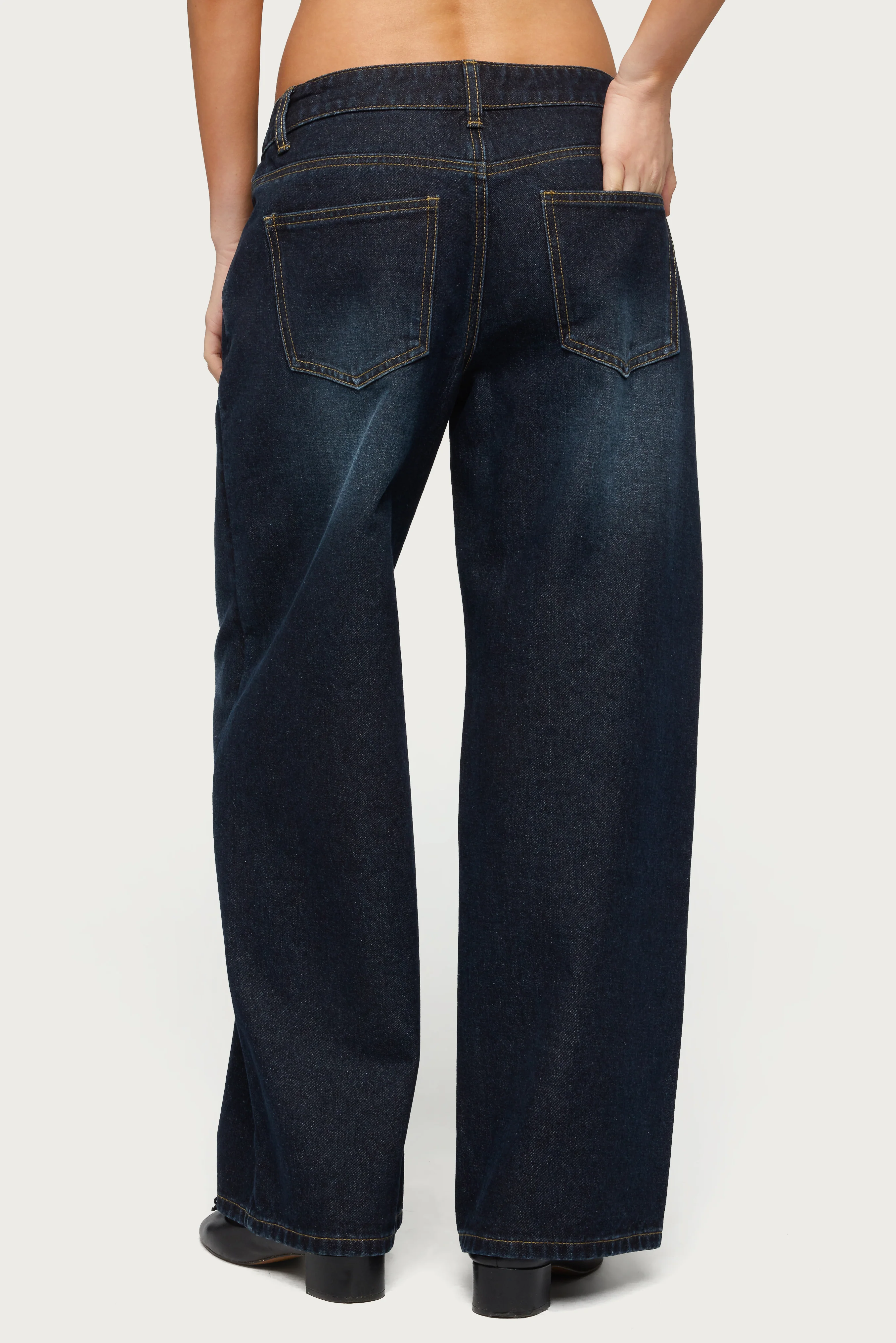 Petite Raelynn Washed Low Rise Baggy Jeans - Image 4