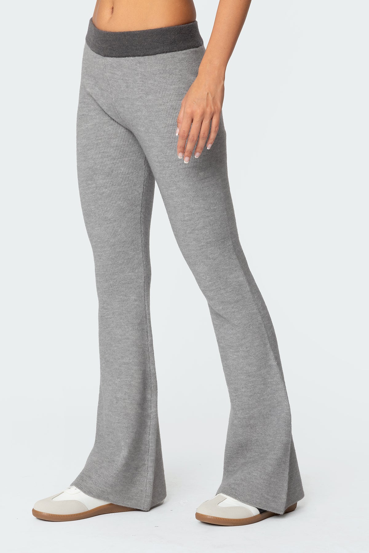 Lei Contrast Knit Flared Pants - Image 4
