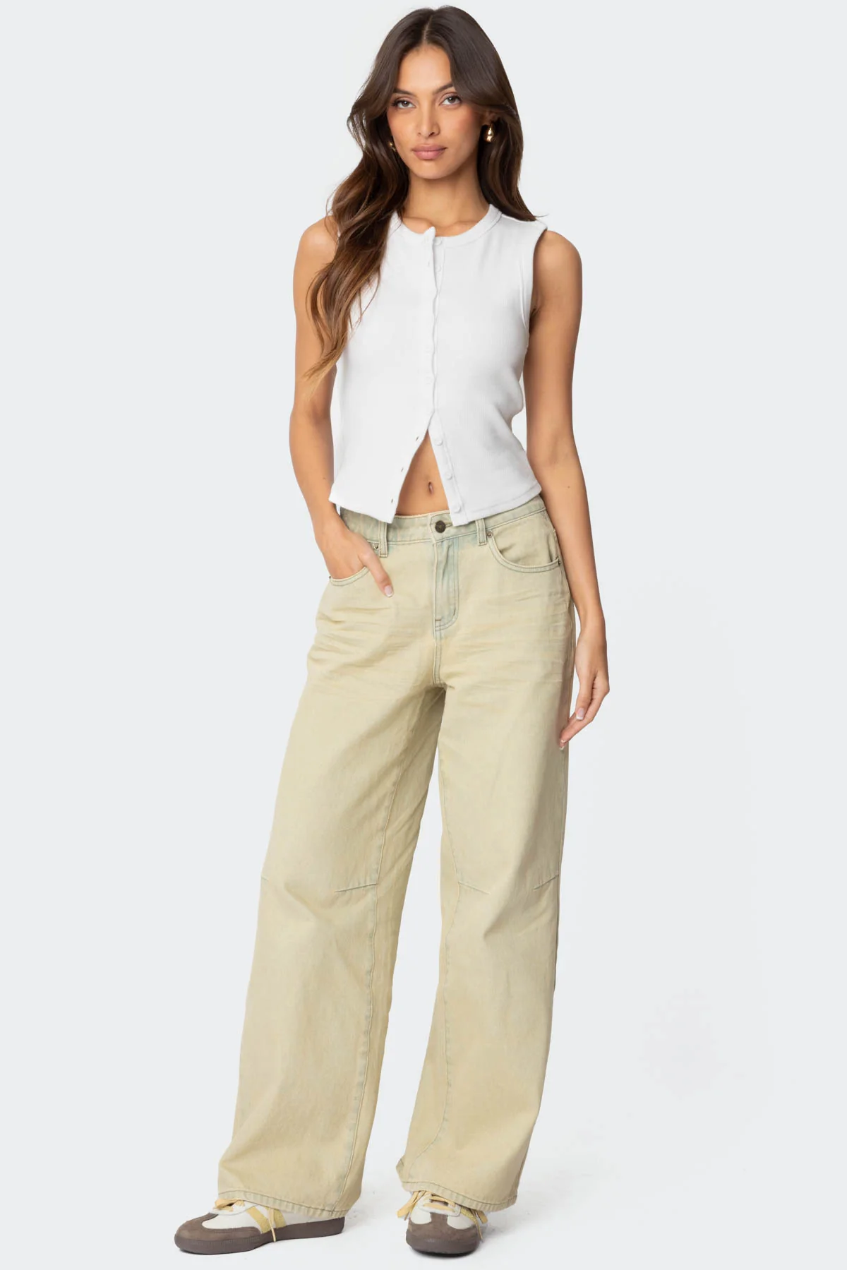 Low Rise Vintage Washed Baggy Jeans - Image 4