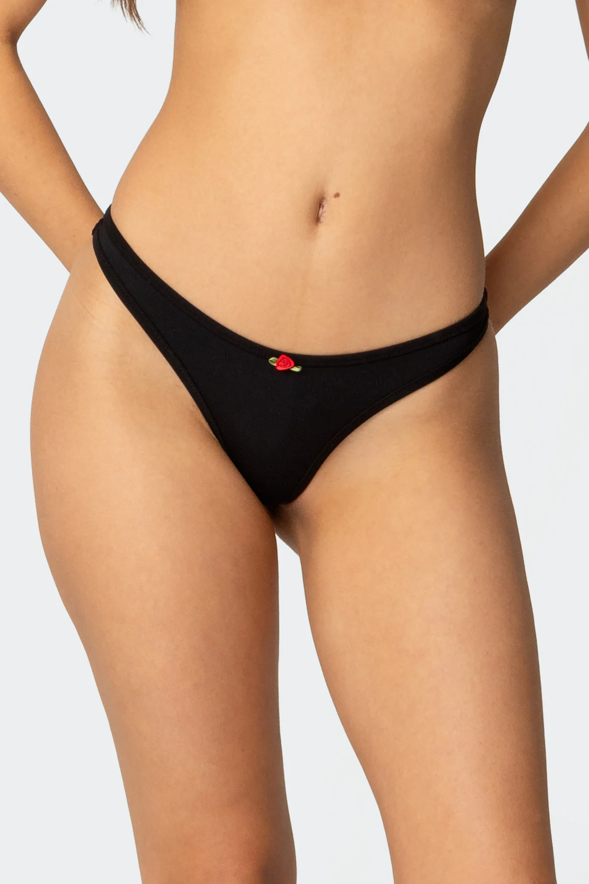 Roselyn Thong - Image 2
