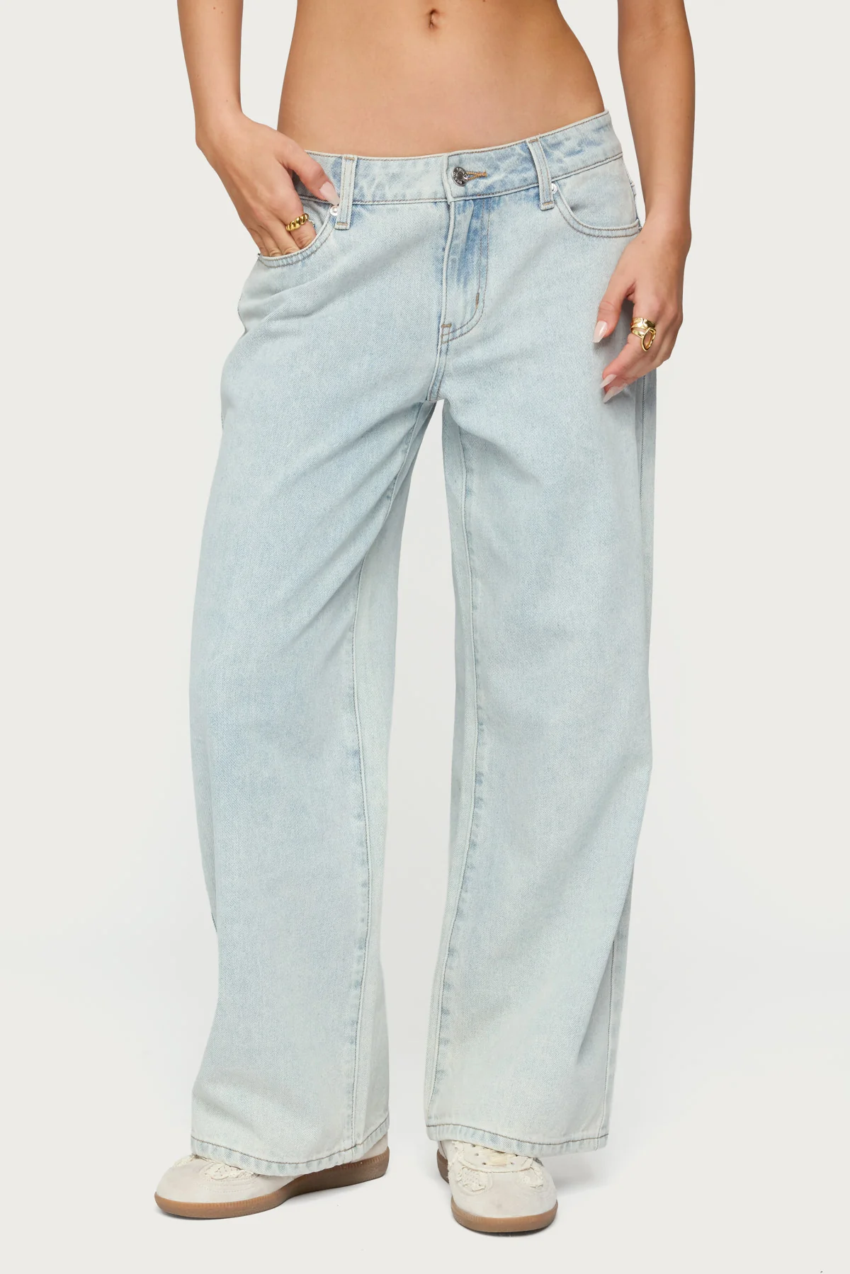 Petite Bow Pocket Low Rise Baggy Jeans - Image 3