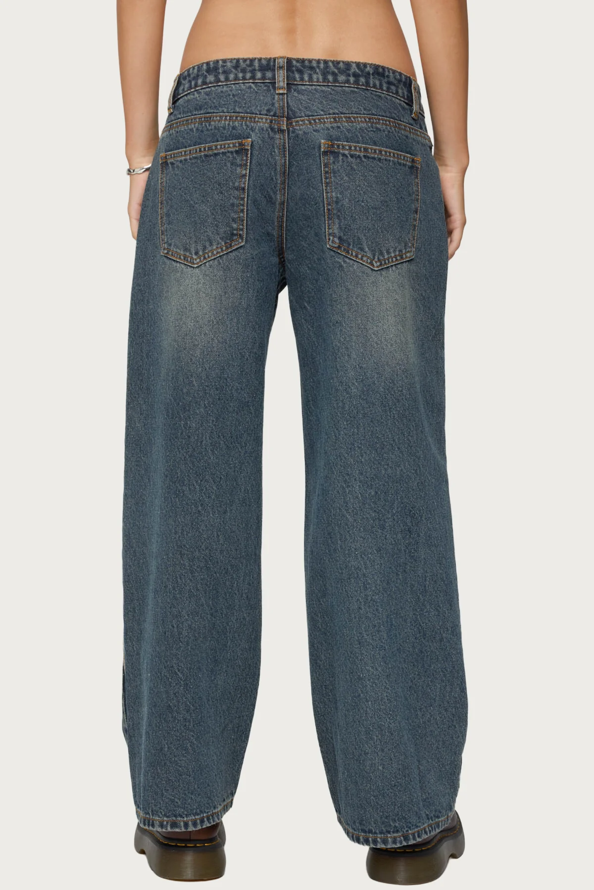 Petite Contrast Panel Low Rise Baggy Jeans - Image 5