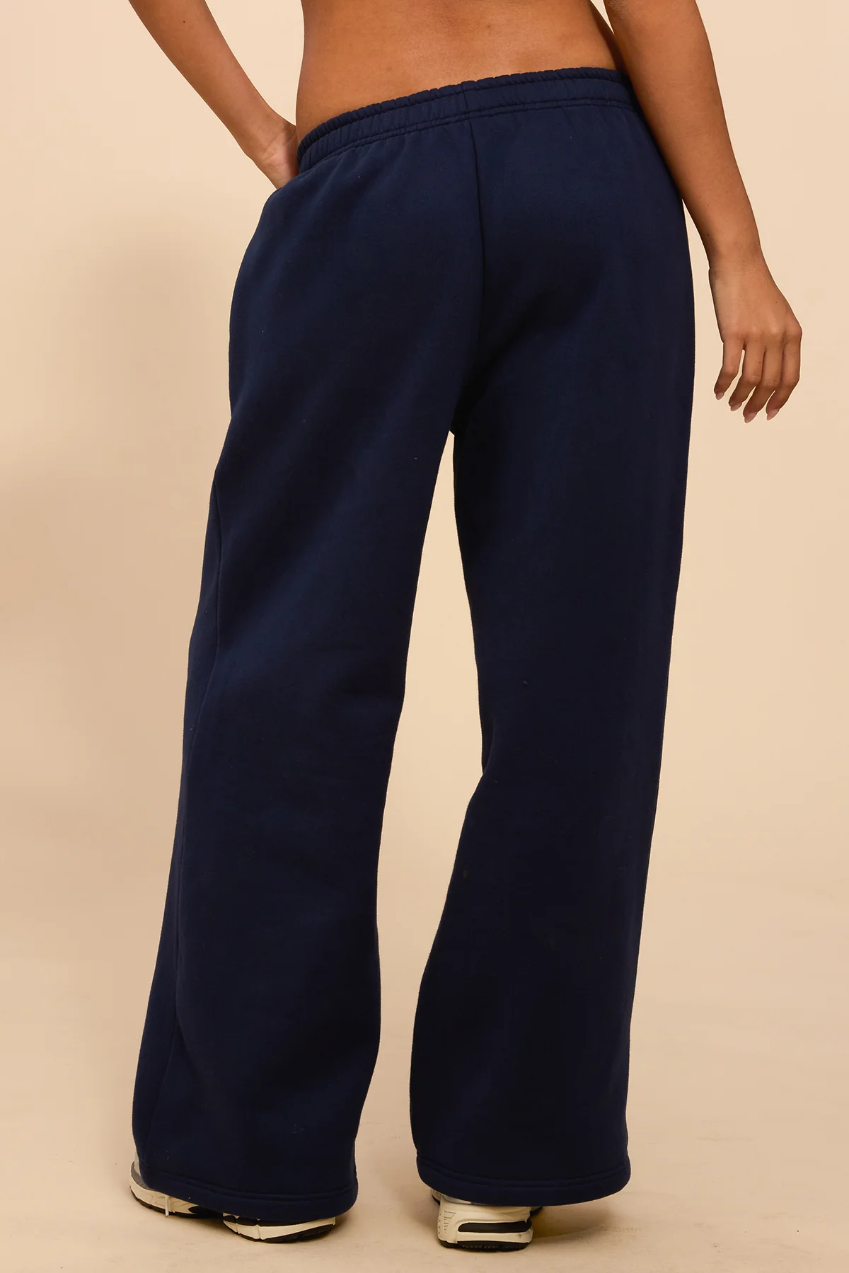 Edikted Major Sweatpants - Image 4