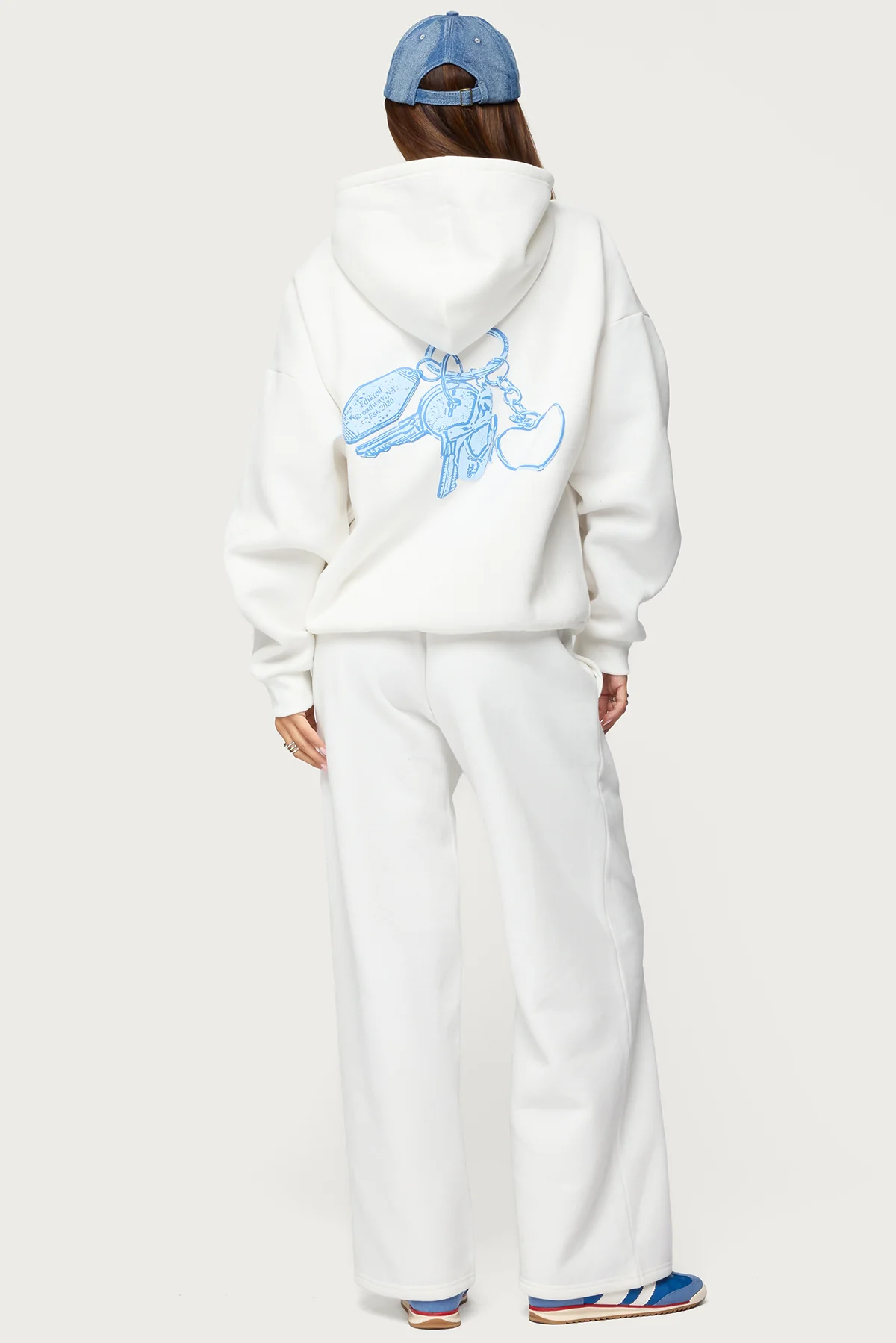 Keychain Cutie Hoodie - Image 7