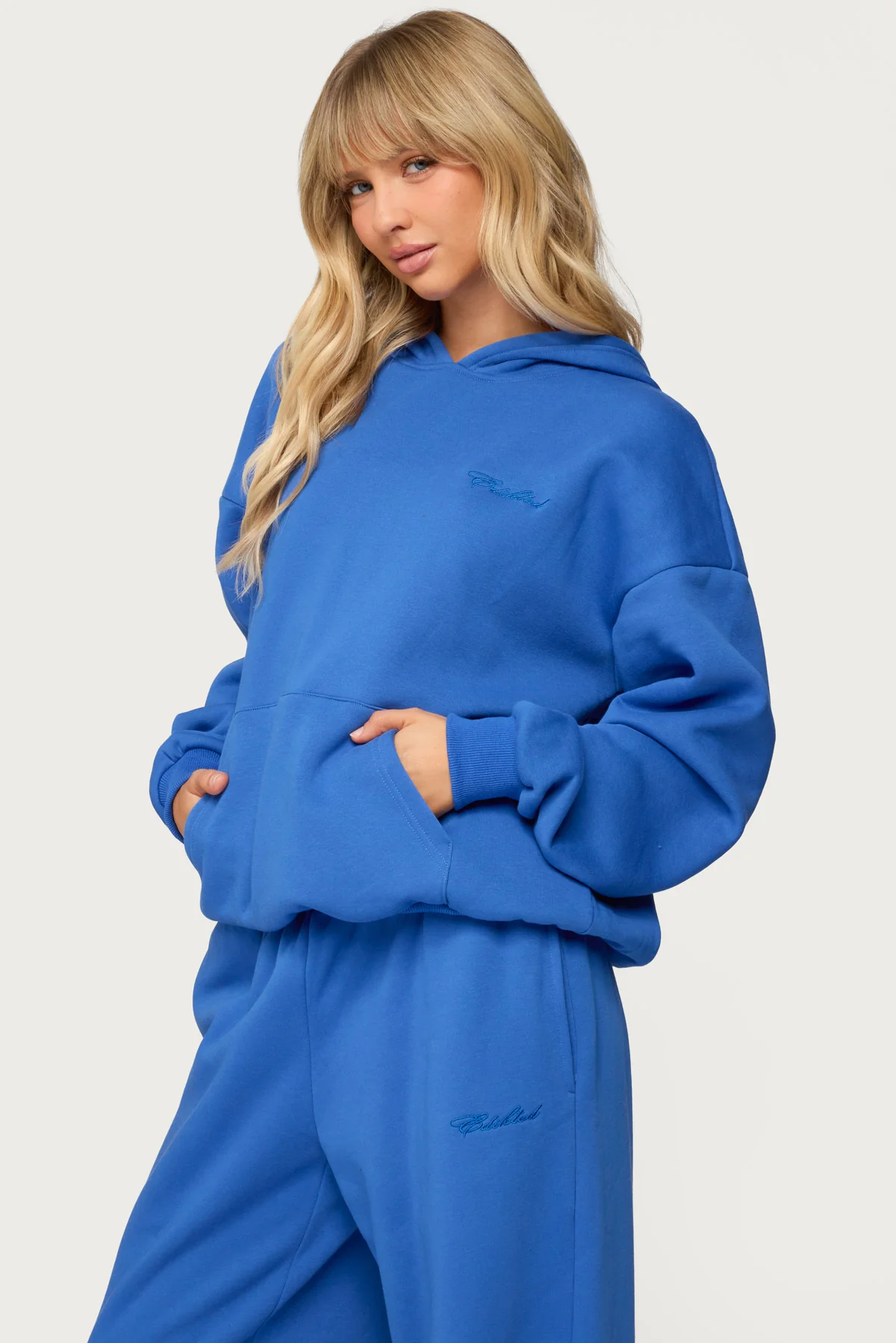 Basic Girl Oversized Edikted Hoodie - Image 5