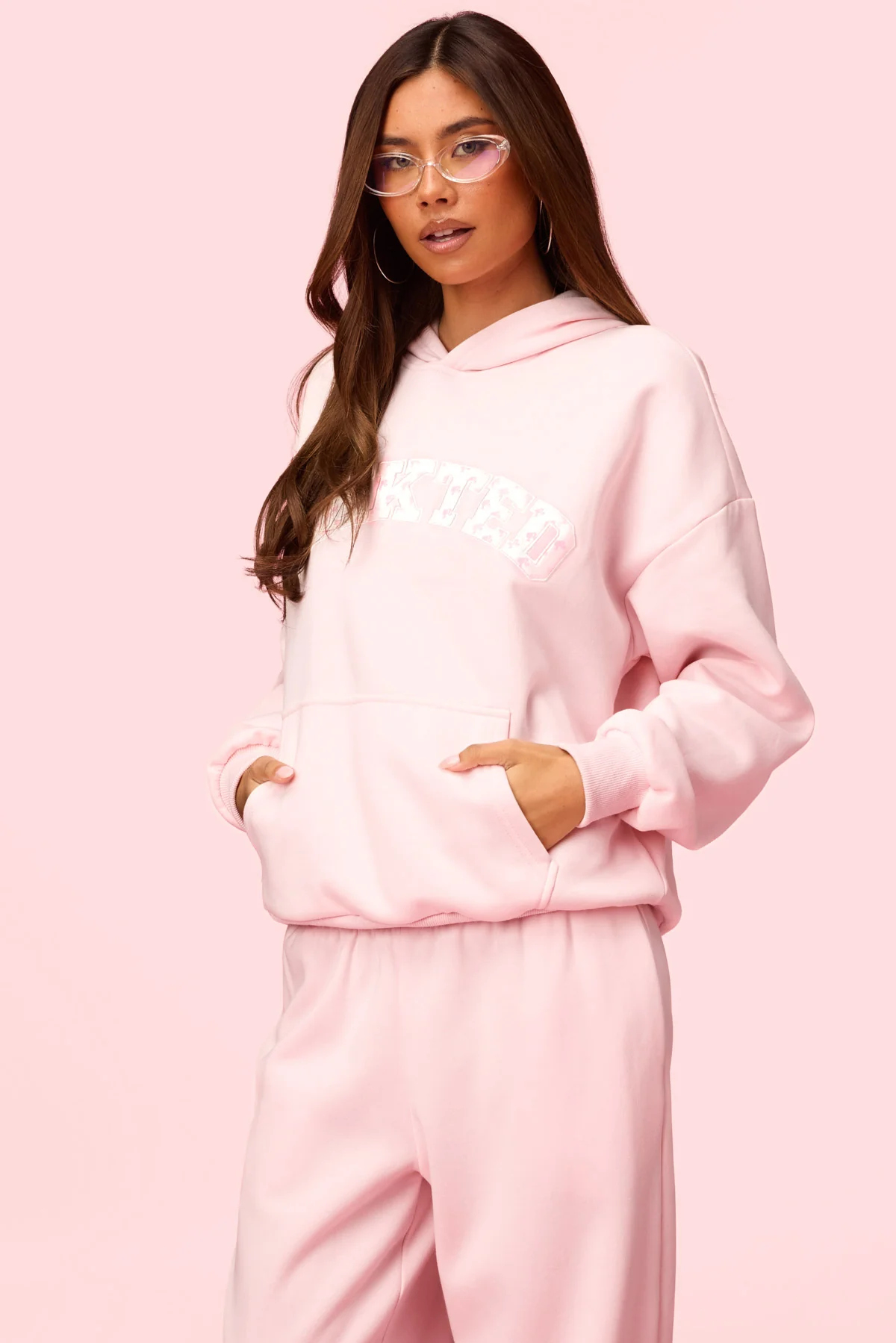 Edikted Hearts Barbie™ Oversized Hoodie - Image 4