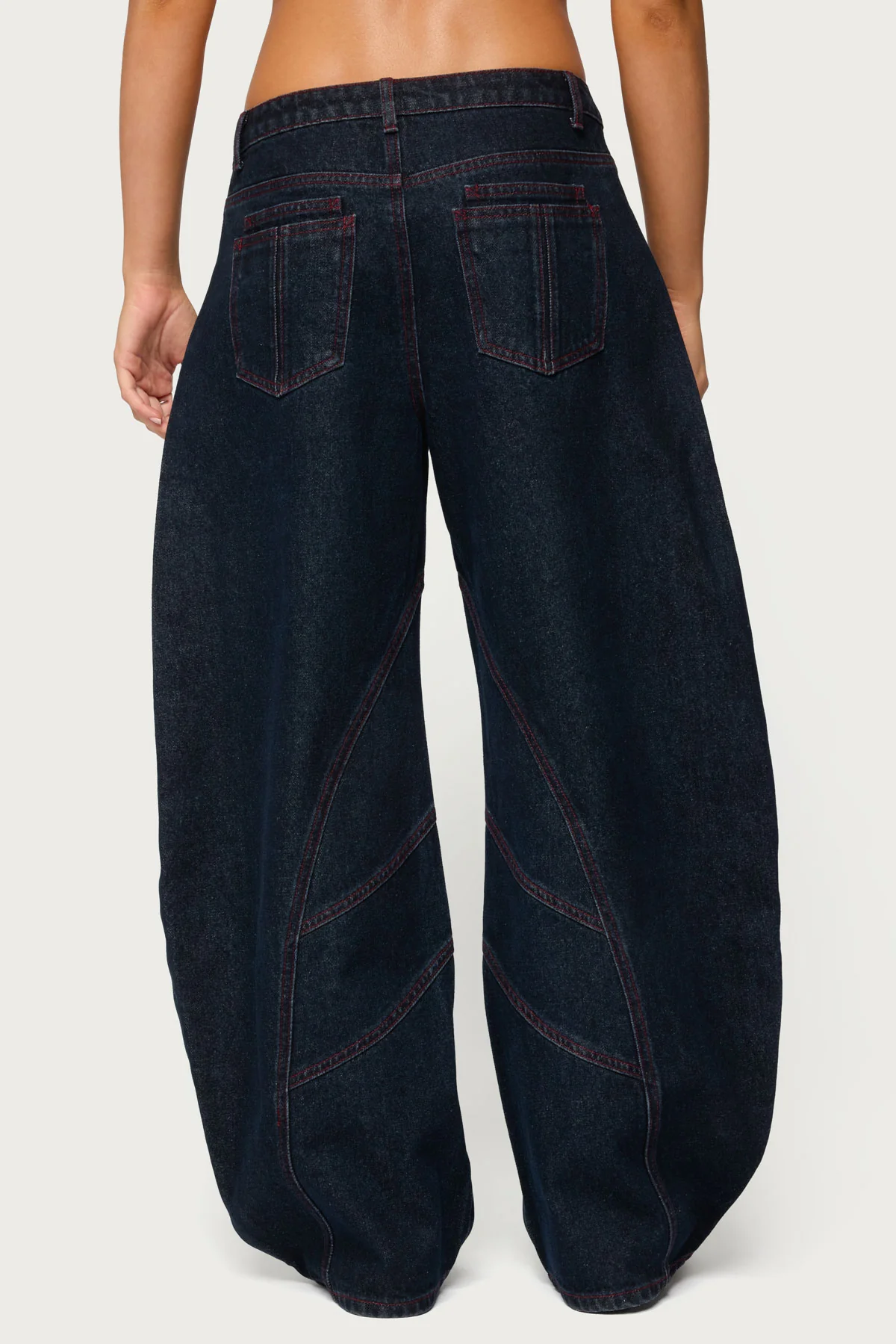 Double Pocket Low Rise Barrel Leg Jeans - Image 4
