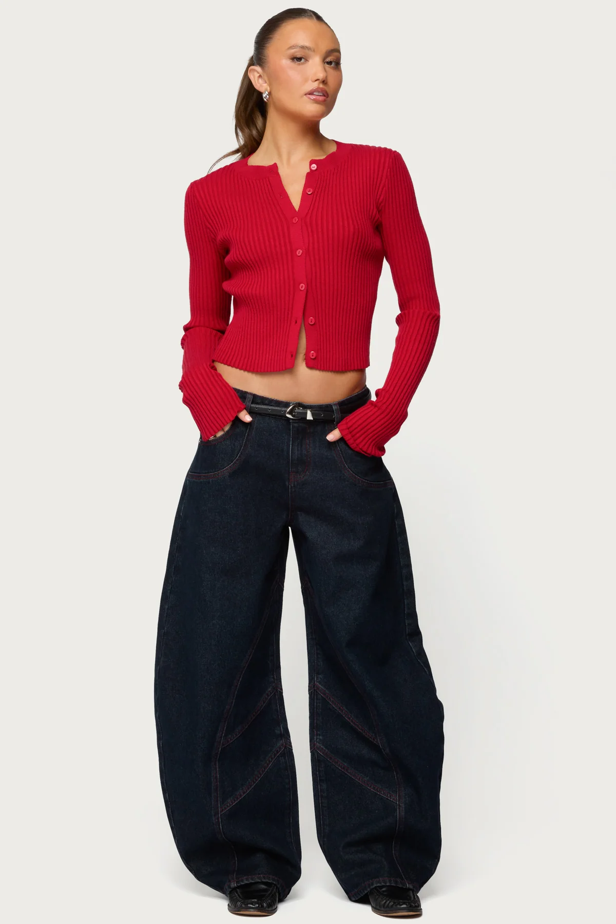 Double Pocket Low Rise Barrel Leg Jeans - Image 5